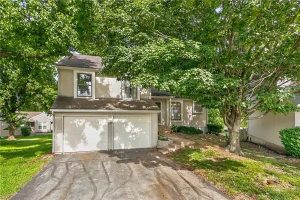 12357 W 107th Terrace, Overland Park, KS 66210