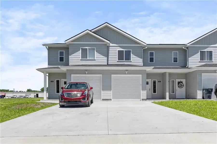 1512 W 32nd Street, Sedalia, MO 65301 - #3
