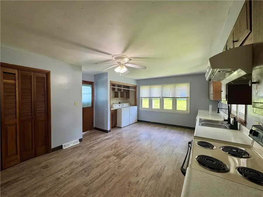 222 W 4th Street, Maryville, MO 64468 - #2