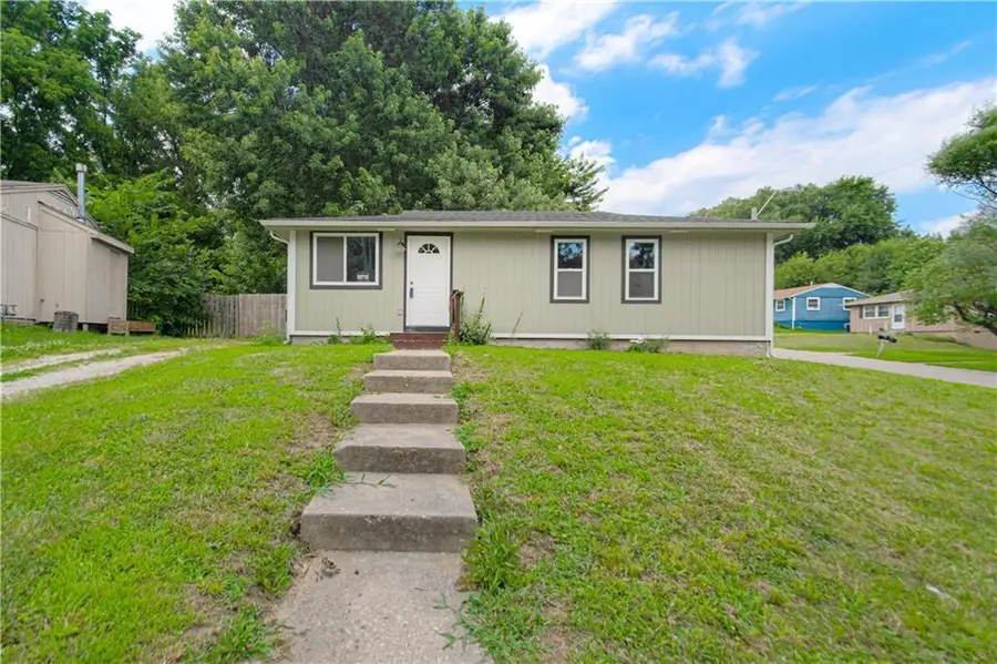4512 N Tracy Avenue, Kansas City, MO 64116 - #2
