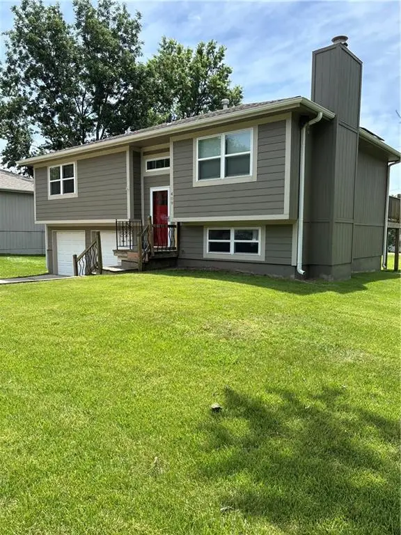 409 W South Street, Spring Hill, KS 66083 - #3