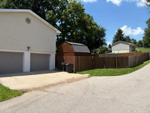 921 E Buddy Street, Saint Joseph, MO 64504 - #2