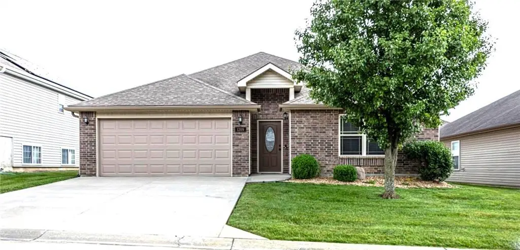1209 Aubreis Way, Warrensburg, MO 64093 - #1