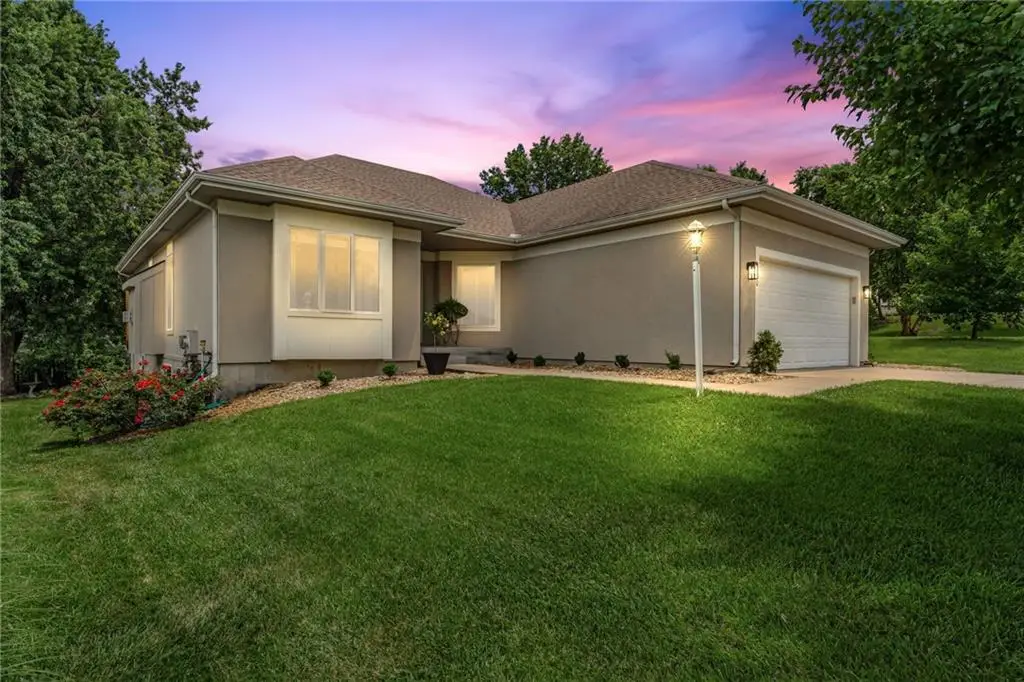 940 SW Woodbridge Court, Topeka, KS 66606 - #1