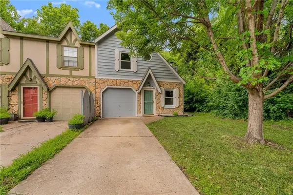 1904 W 3rd Street, Lawrence, KS 66044