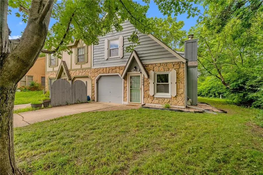 1904 W 3rd Street, Lawrence, KS 66044 - #2