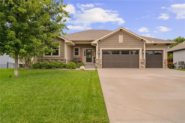 19736 Norton Street, Spring Hill, KS 66083