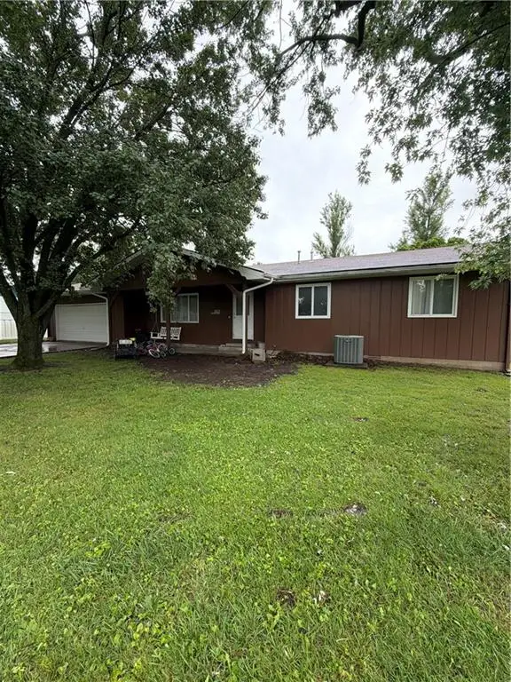 1601 Neosho Street, Humboldt, KS 66748 - #1
