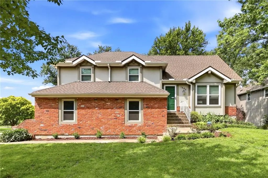 1845 E 152nd Court, Olathe, KS 66062 - #1