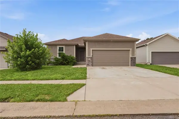21803 Southcreek Road, Peculiar, MO 64078