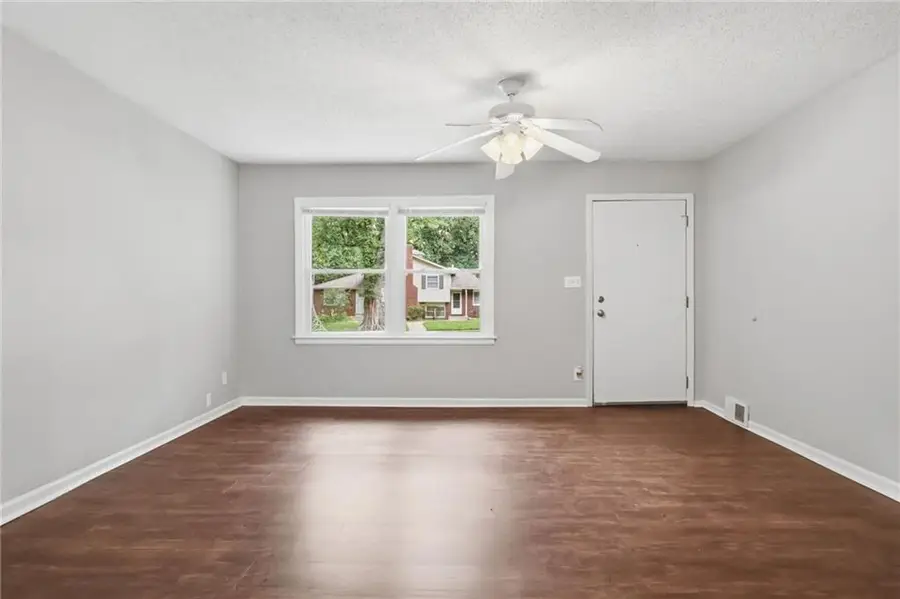 8338 Santa Fe Lane, Overland Park, KS 66212 - #3