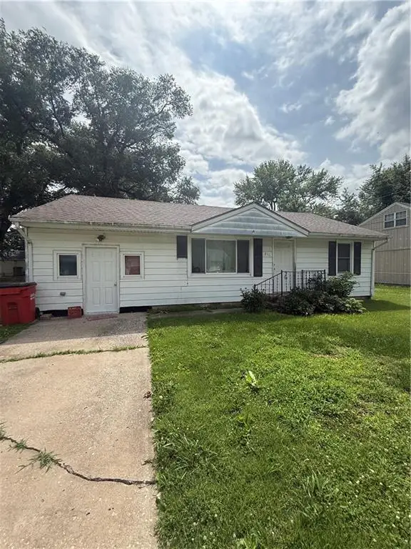 311 N Hudson Street, Buckner, MO 64016