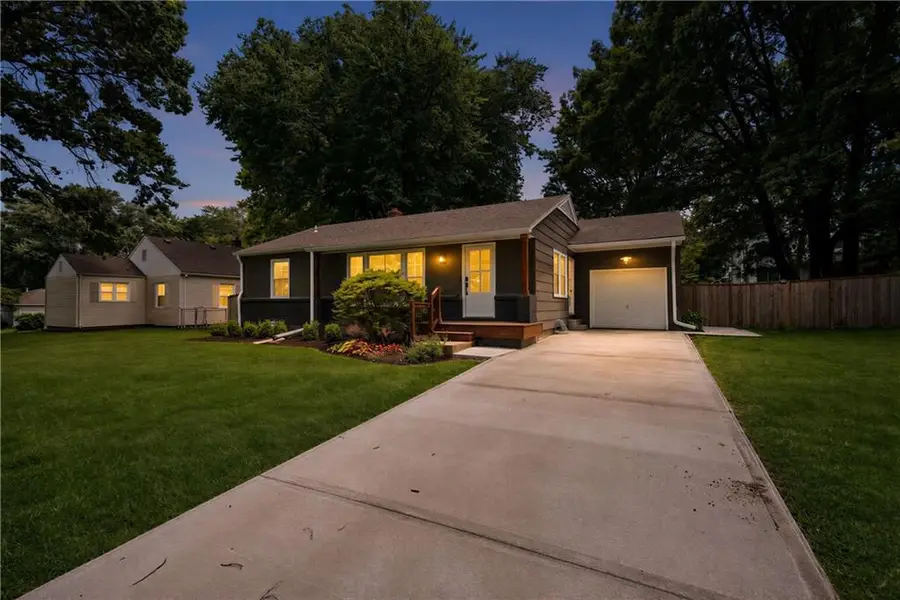 4607 W 59th Street, Fairway, KS 66205 - #2