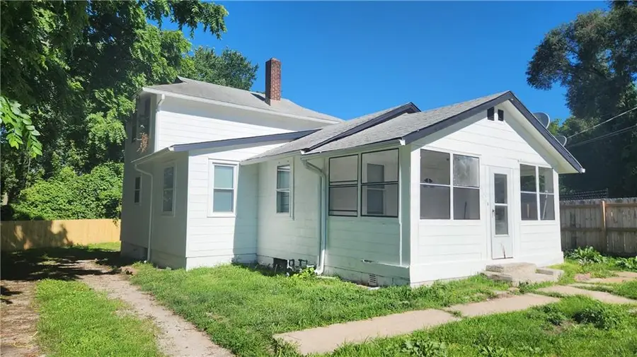 1108 S Harris Avenue, Independence, MO 64054 - #2