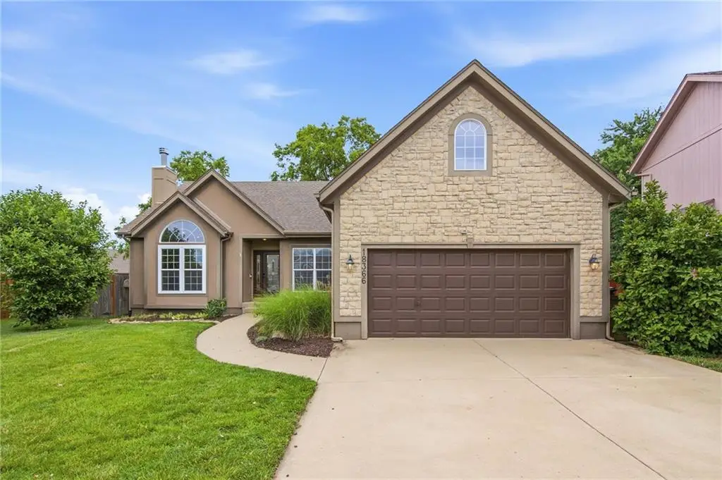 18366 W 157 Terrace, Olathe, KS 66062 - #1
