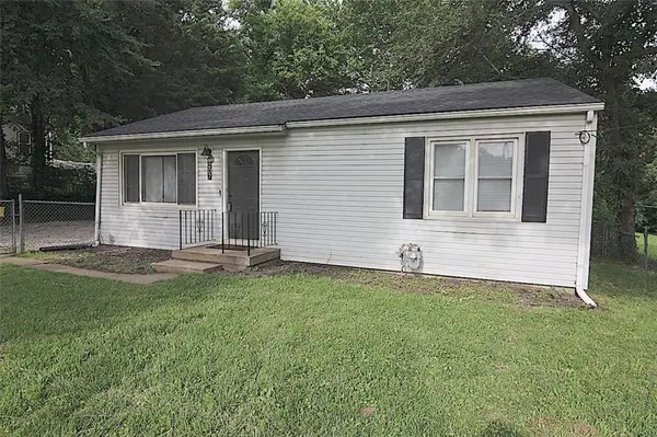 207 S 65th Street, Kansas City, KS 66111