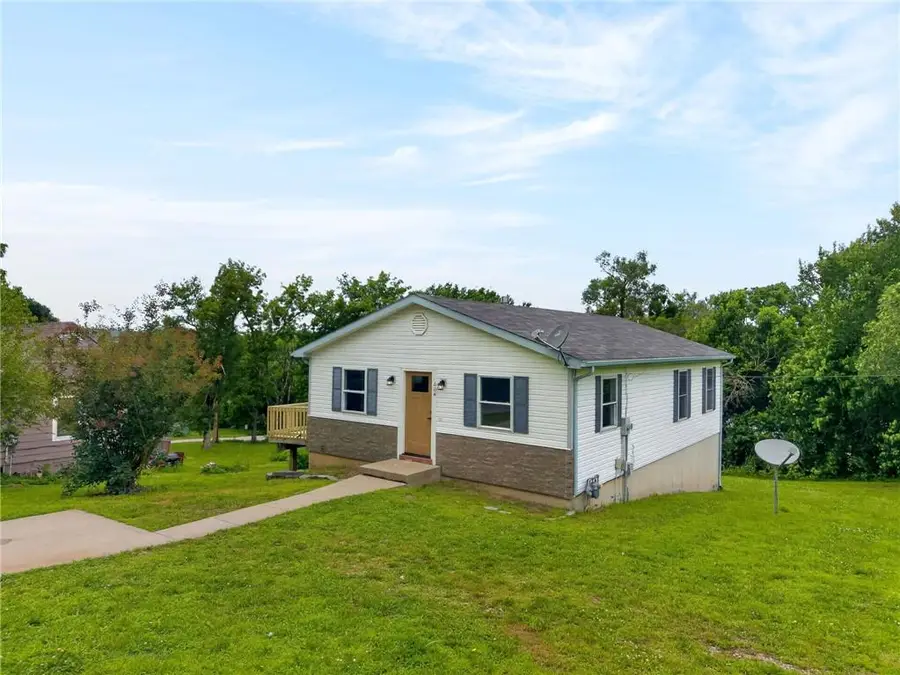 604 W Royle Street, Richmond, MO 64085 - #3