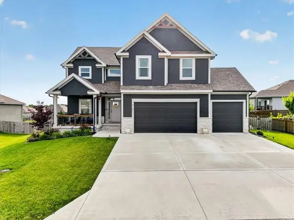 4705 SW 3rd Street, Blue Springs, MO 64014