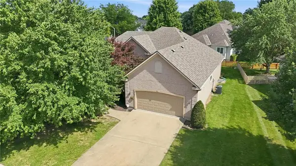 2701 W 137 Street, Leawood, KS 66224