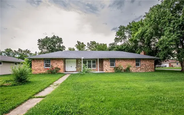 818 Sycamore Street, Lacygne, KS 66040