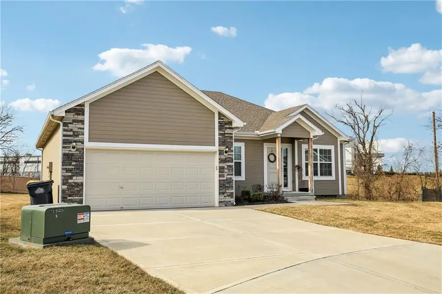 700 Pampas Street, Pleasant Hill, MO 64080 - #2
