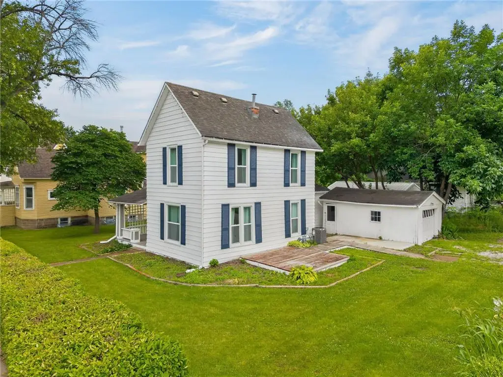 721 W 4th Street, Cameron, MO 64429 - #1