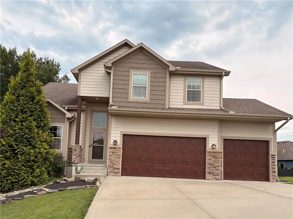 115 E Maple Street, Lone Jack, MO 64070 - #1