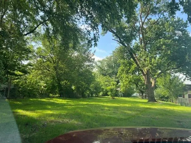 704 E 3rd Street, Cameron, MO 64429 - #2