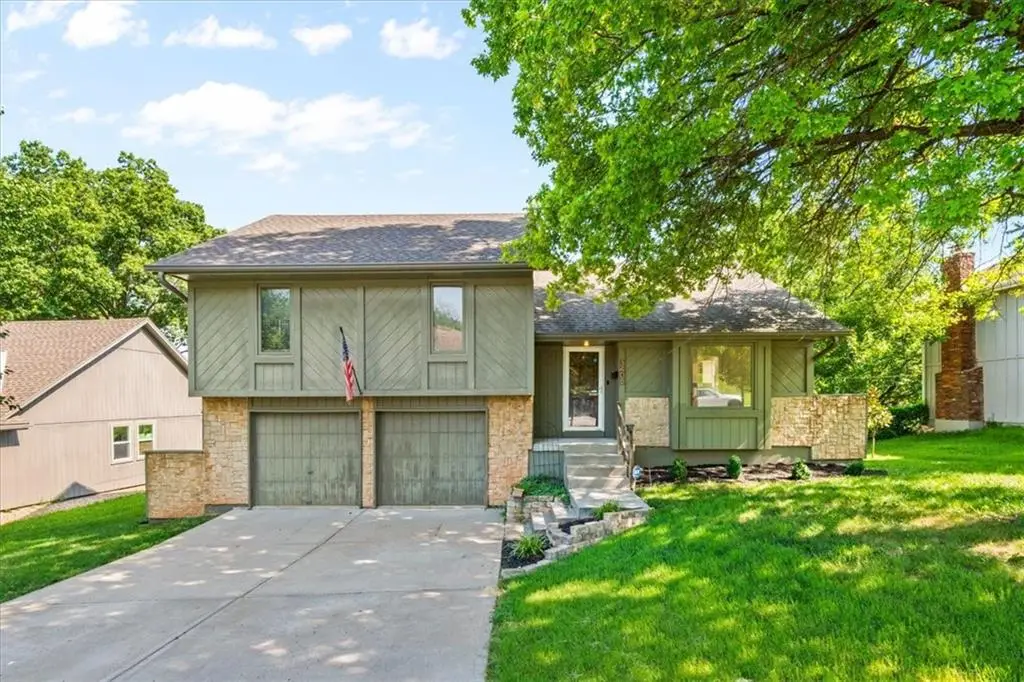 3408 E 104th Street, Kansas City, MO 64137 - #1