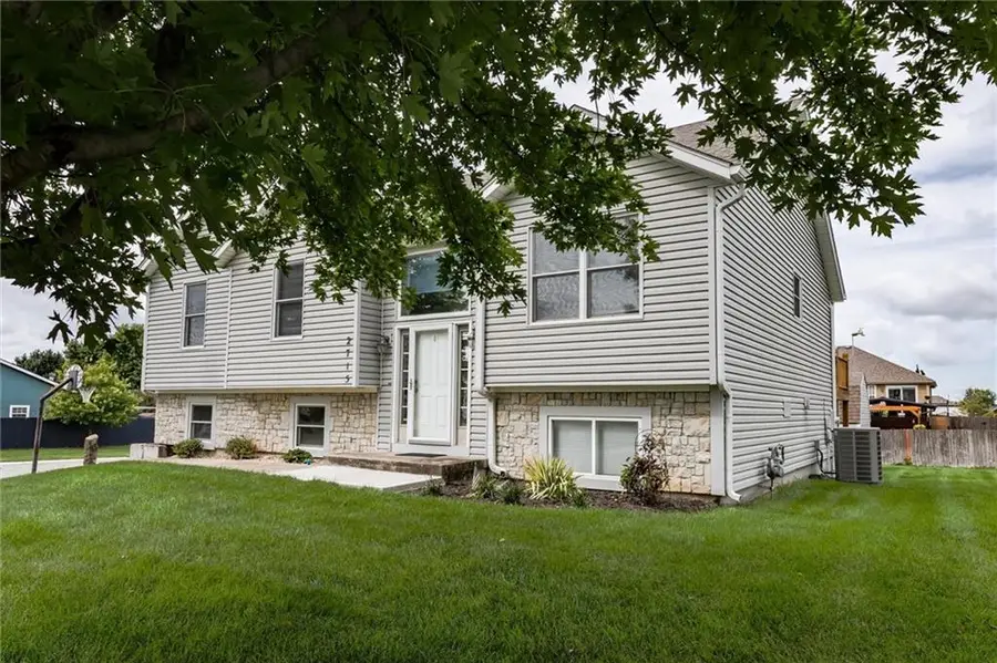 2715 Stratton Drive, Eudora, KS 66025 - #2