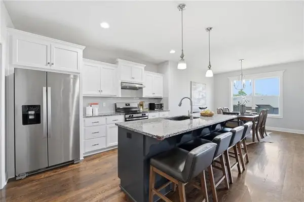 25136 W 148th Terrace, Olathe, KS 66061