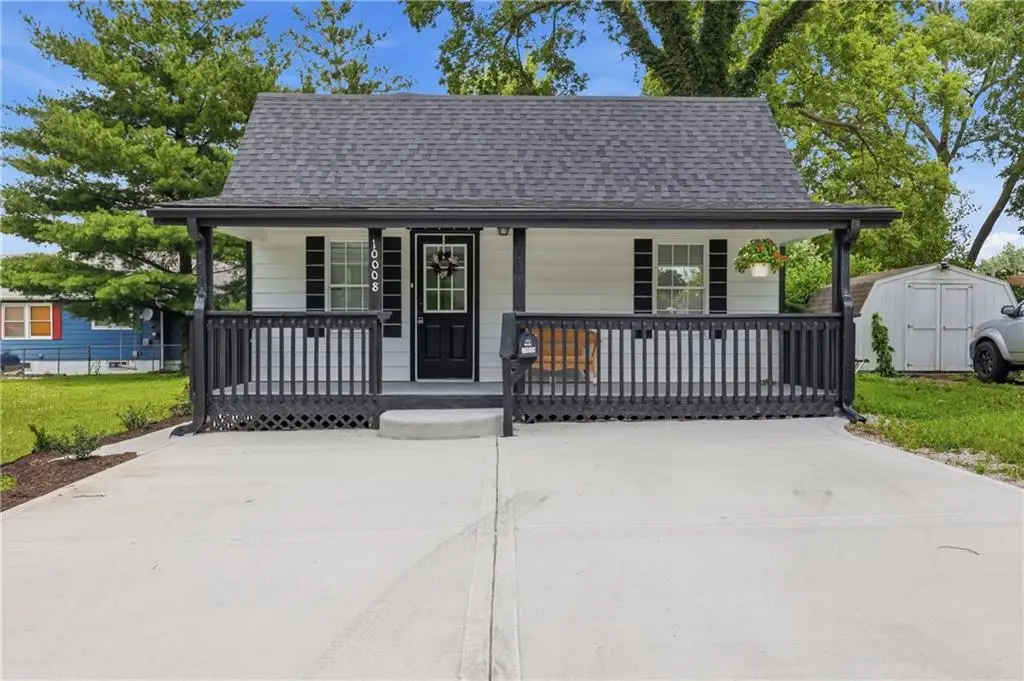 10008 E 15th Street, Independence, MO 64052 - #1