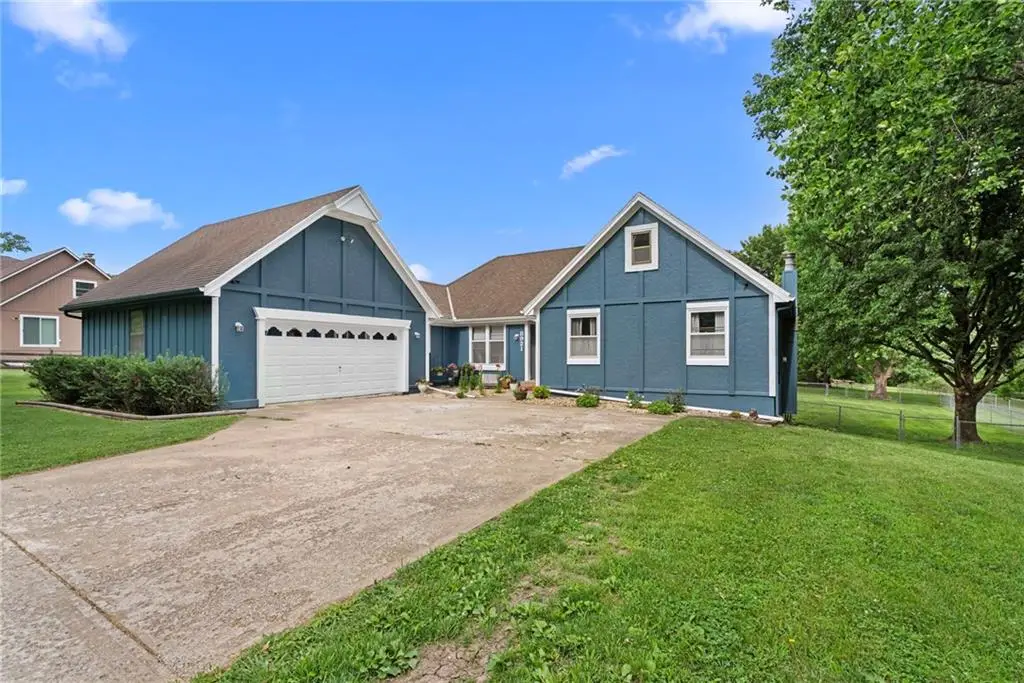 8921 Boten Road, Lees Summit, MO 64064 - #1