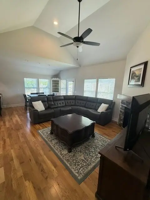 16338 Lois Lane, Basehor, KS 66007 - #3