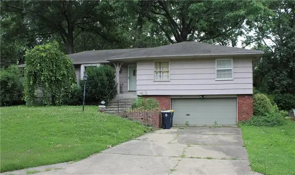 415 E 106th Terrace, Kansas City, MO 64131