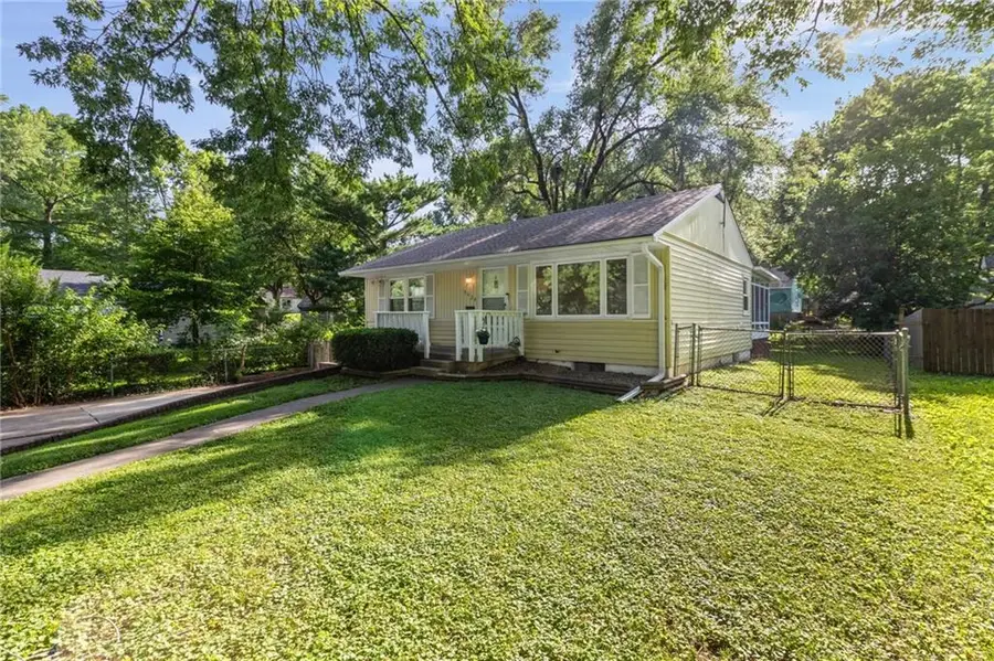 5624 Harvard Avenue, Raytown, MO 64133 - #2