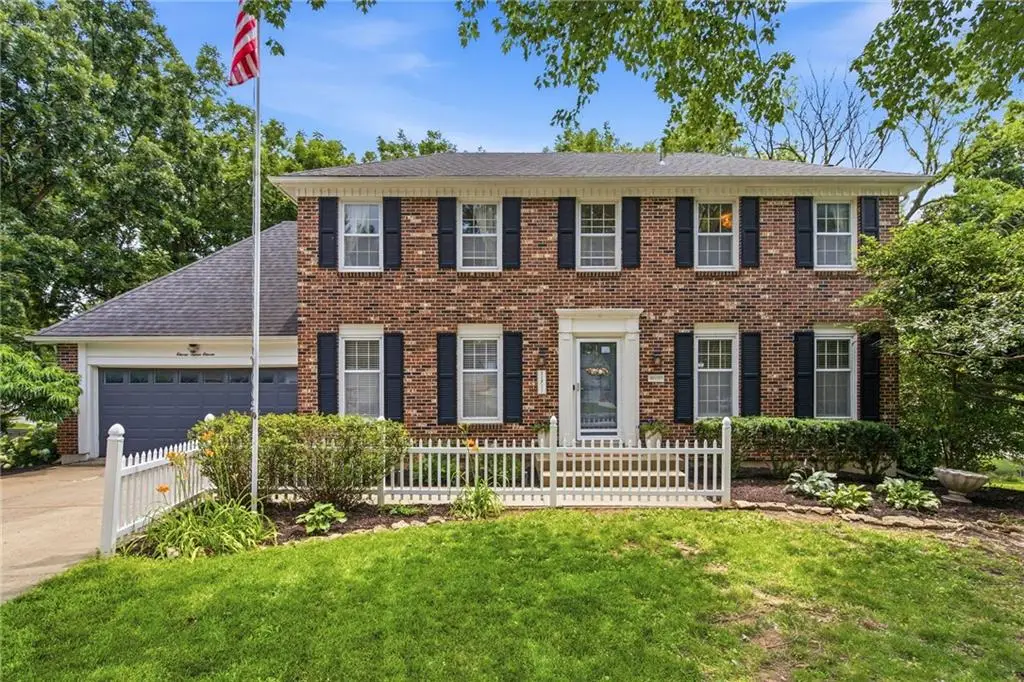 11711 W 100th Terrace, Overland Park, KS 66214 - #1