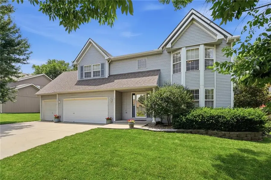 10926 N Holly Street, Kansas City, MO 64155 - #2