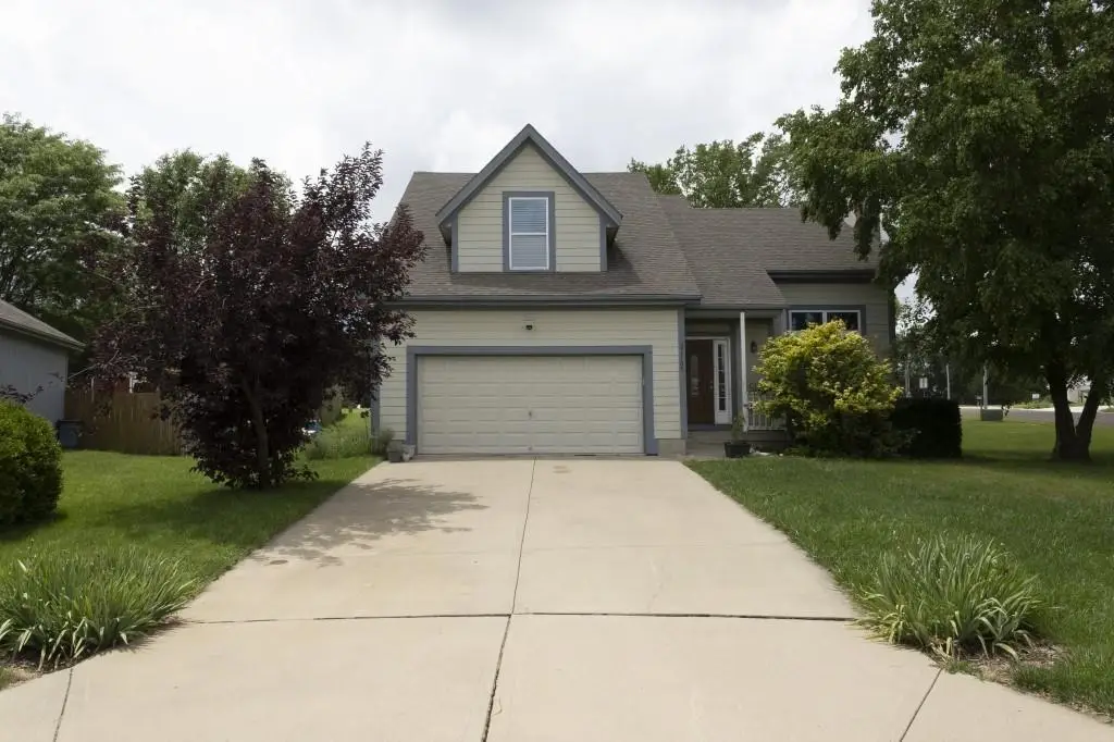21705 S Race Street, Spring Hill, KS 66083 - #1