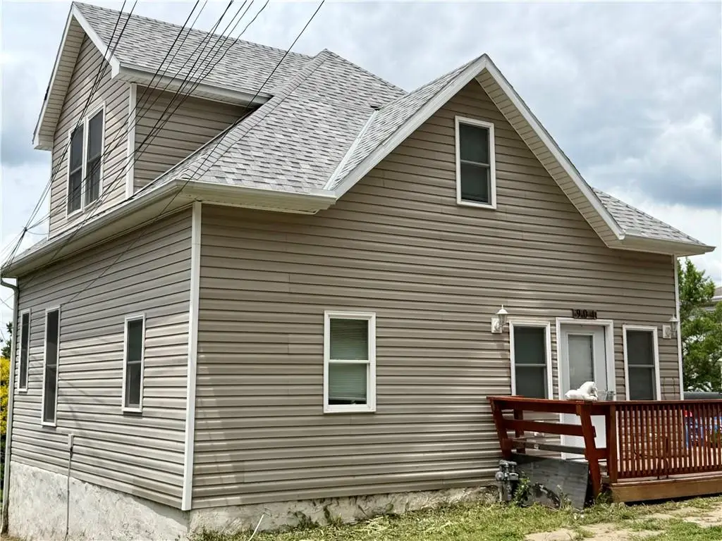 904 Vine Street, Saint Joseph, MO 64503 - #1
