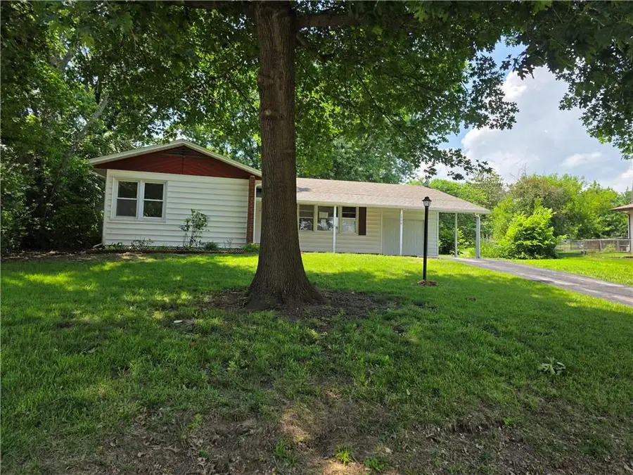 1706 S Eddy Street, Fort Scott, KS 66701 - #2