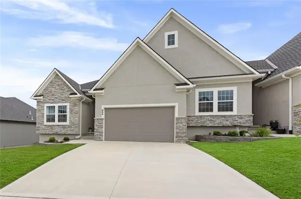 804 NE Algonquin Street, Lee's Summit, MO 64064