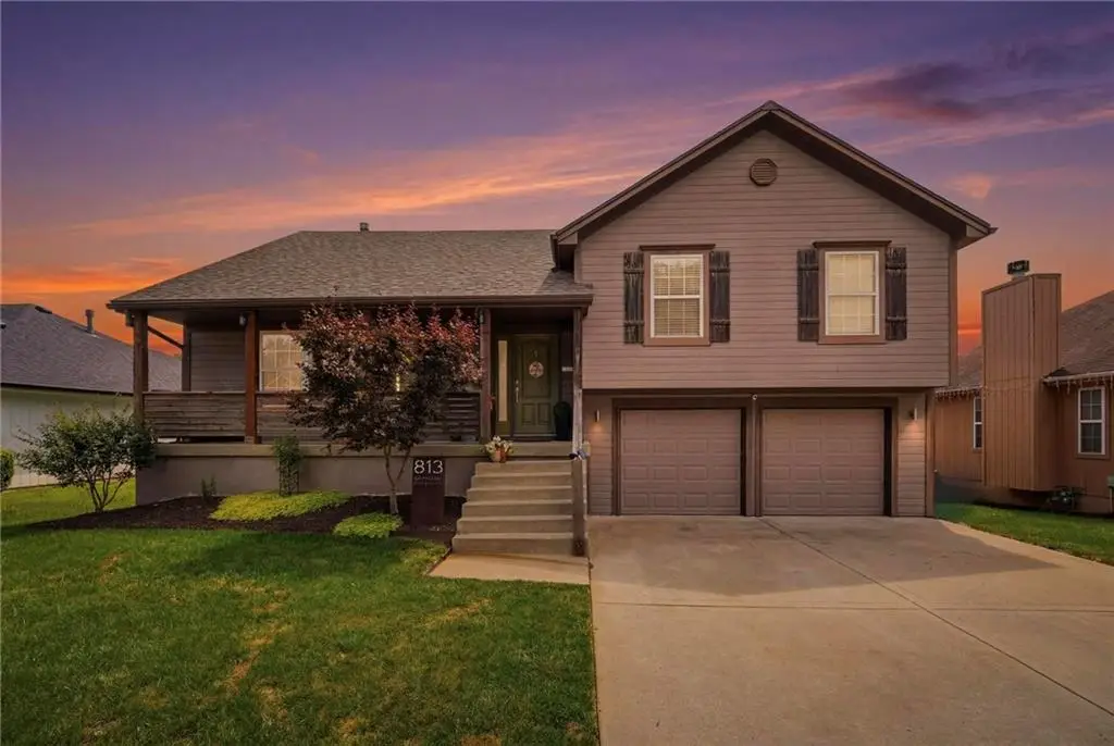 813 SW Woodland Drive, Grain Valley, MO 64029 - #1