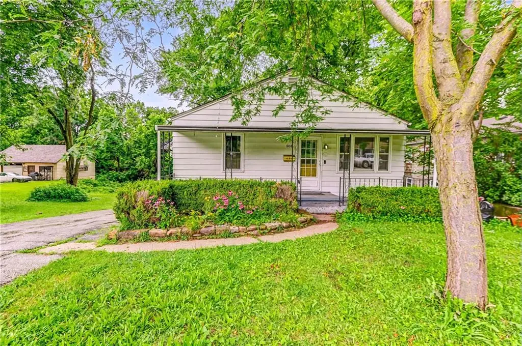 808 S Carlisle Avenue, Independence, MO 64054 - #1