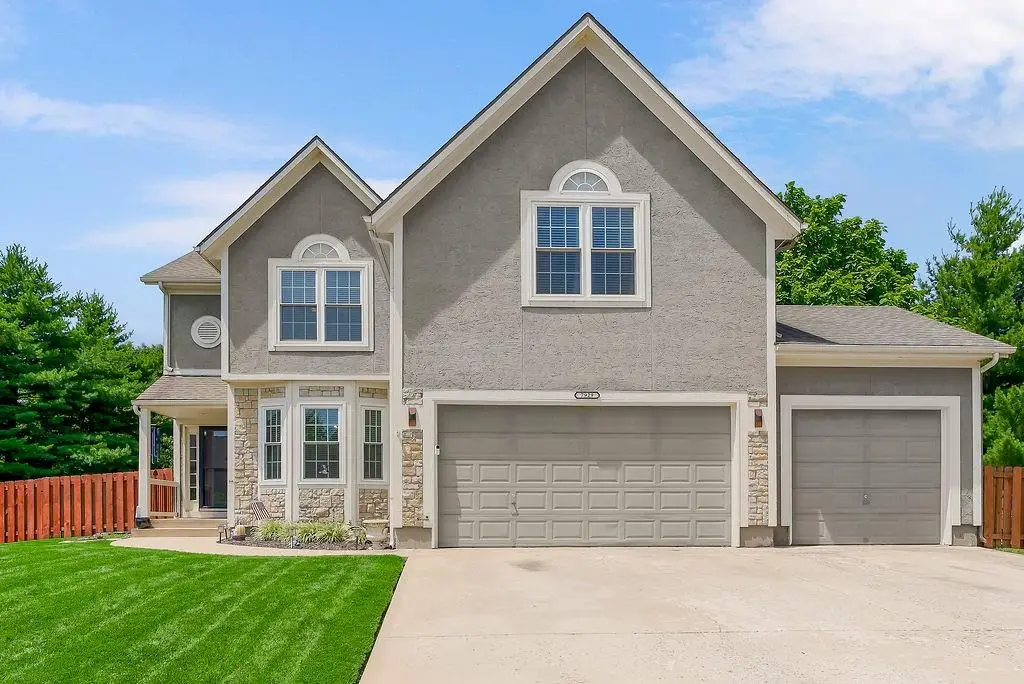 7929 W 155th Place, Overland Park, KS 66223 - #1