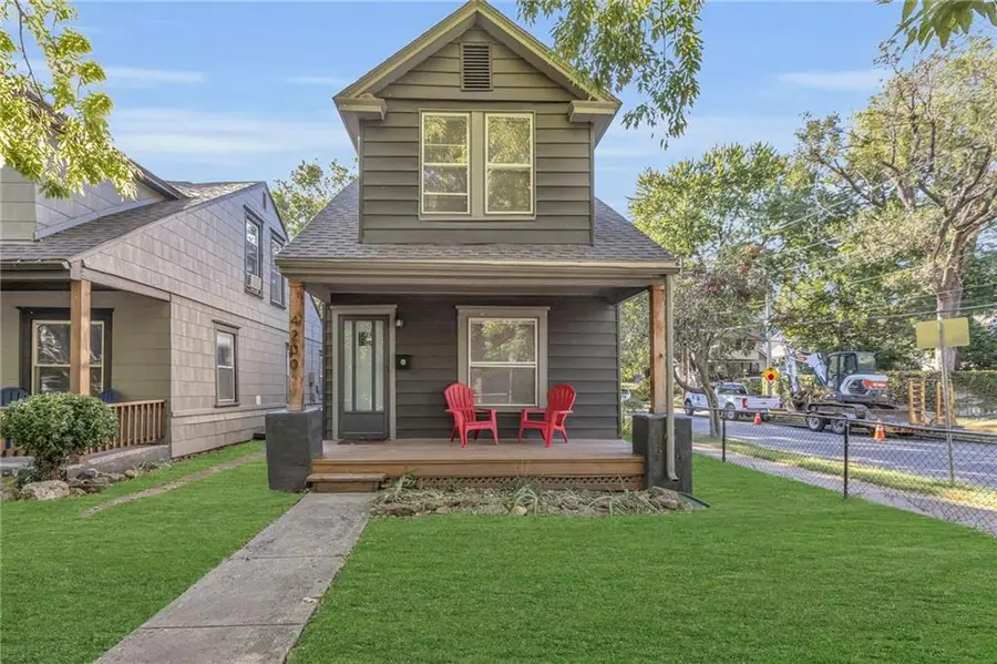 4202 Bell Street, Kansas City, MO 64111 - #2