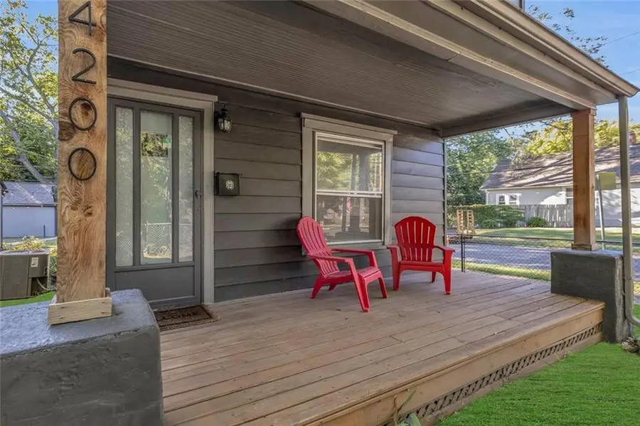 4202 Bell Street, Kansas City, MO 64111 - #3