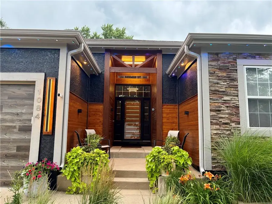 1084 W Cothrell Street, Olathe, KS 66061 - #3
