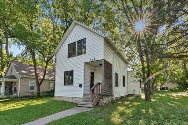 334 Sw Orchard Street, Topeka, KS 66606