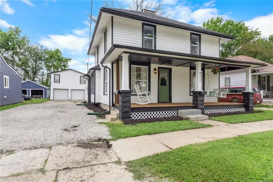 922 5th Street, Osawatomie, KS 66064 - #2